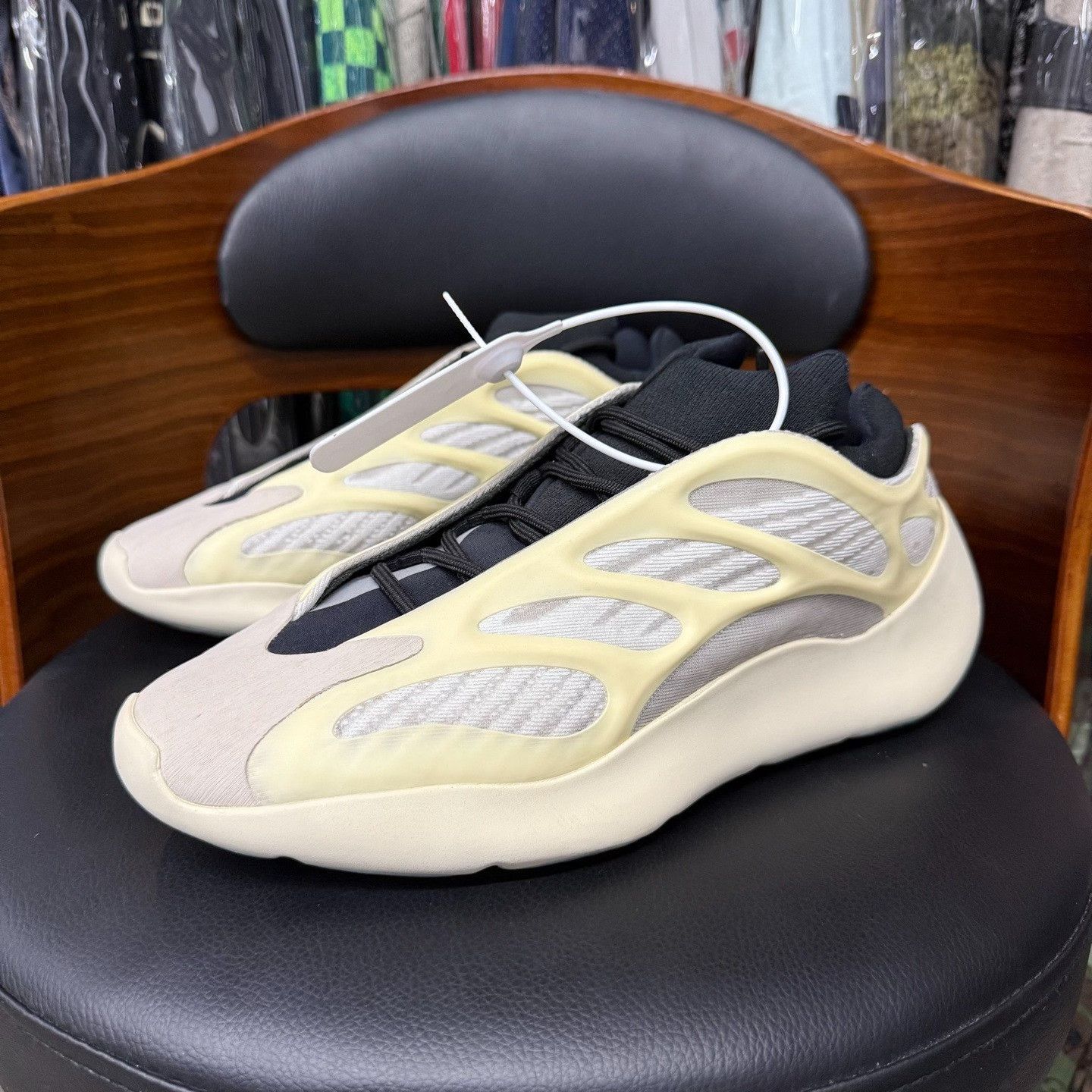 Adidas Adidas Lowtop Sneakers 10 Men Size US 10 / EU 43 - 1 Thumbnail
