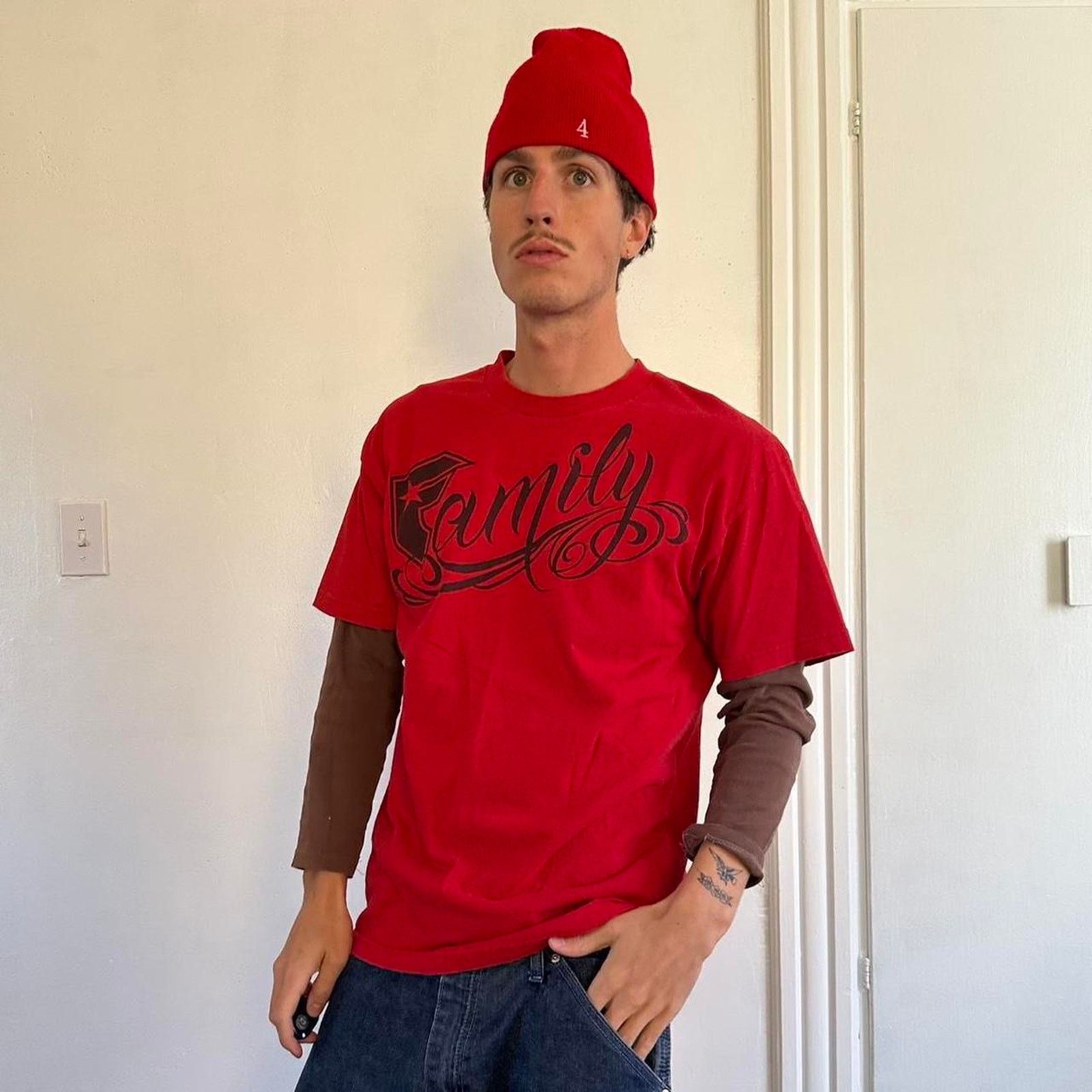 Famous Stars And Straps Rare Vintage Y2K 00 Family Famous Stars and Straps Skate Tee Size US L / EU 52-54 / 3 - 5 Thumbnail