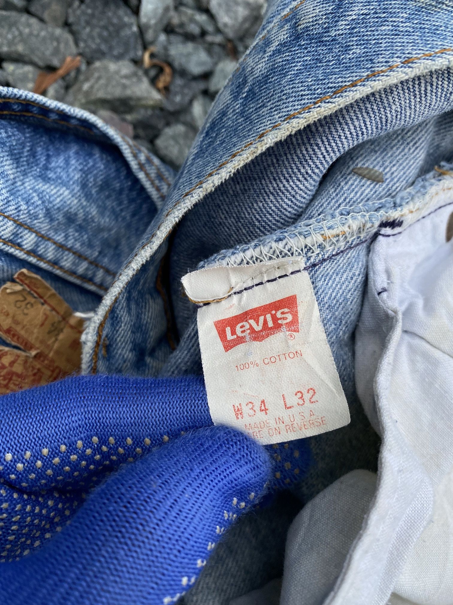 Levi's Vintage 1993 Levis 501 dirty lightwash distressed W33x28.5 Size US 33 - 14 Thumbnail