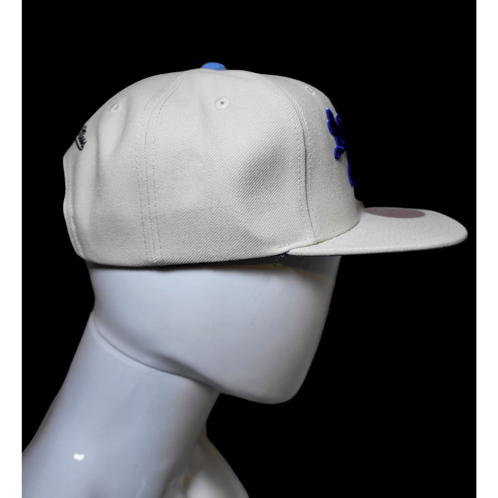 Mitchell & Ness NWT Los Angeles Lakers Mitchell & Ness 3D Off White Hat Size ONE SIZE - 8 Thumbnail