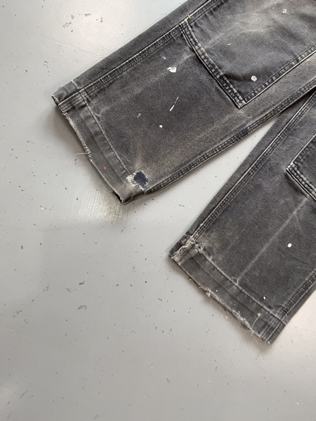 Carhartt × Vintage Vintage sunfade Carhartt B01 BLK painted double knee denim Size US 29 - 4 Thumbnail