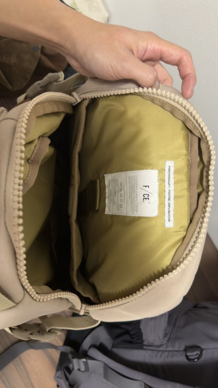 F/CE F/CE 28L Travel Daily Backpack S Size 28 - 4 Thumbnail
