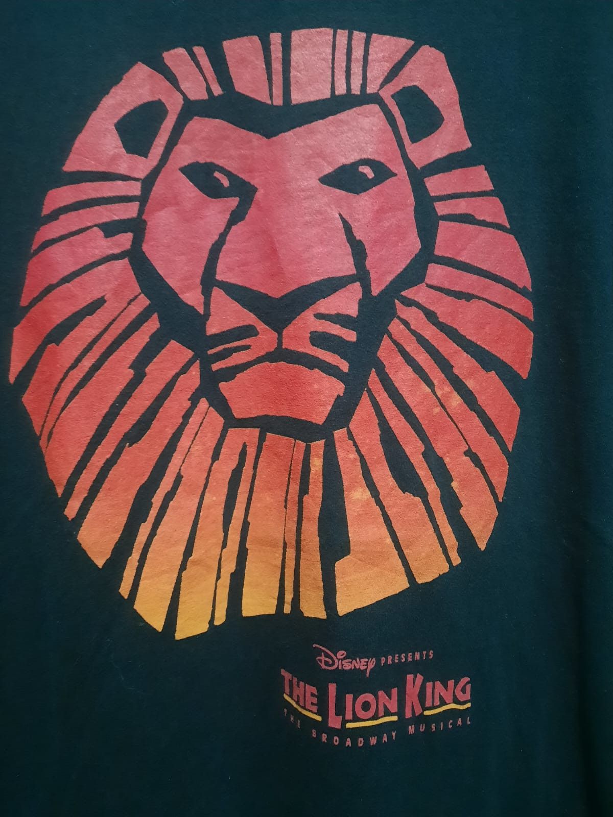 Disney × Vintage The Lion King - Disney Size US L / EU 52-54 / 3 - 2 Thumbnail