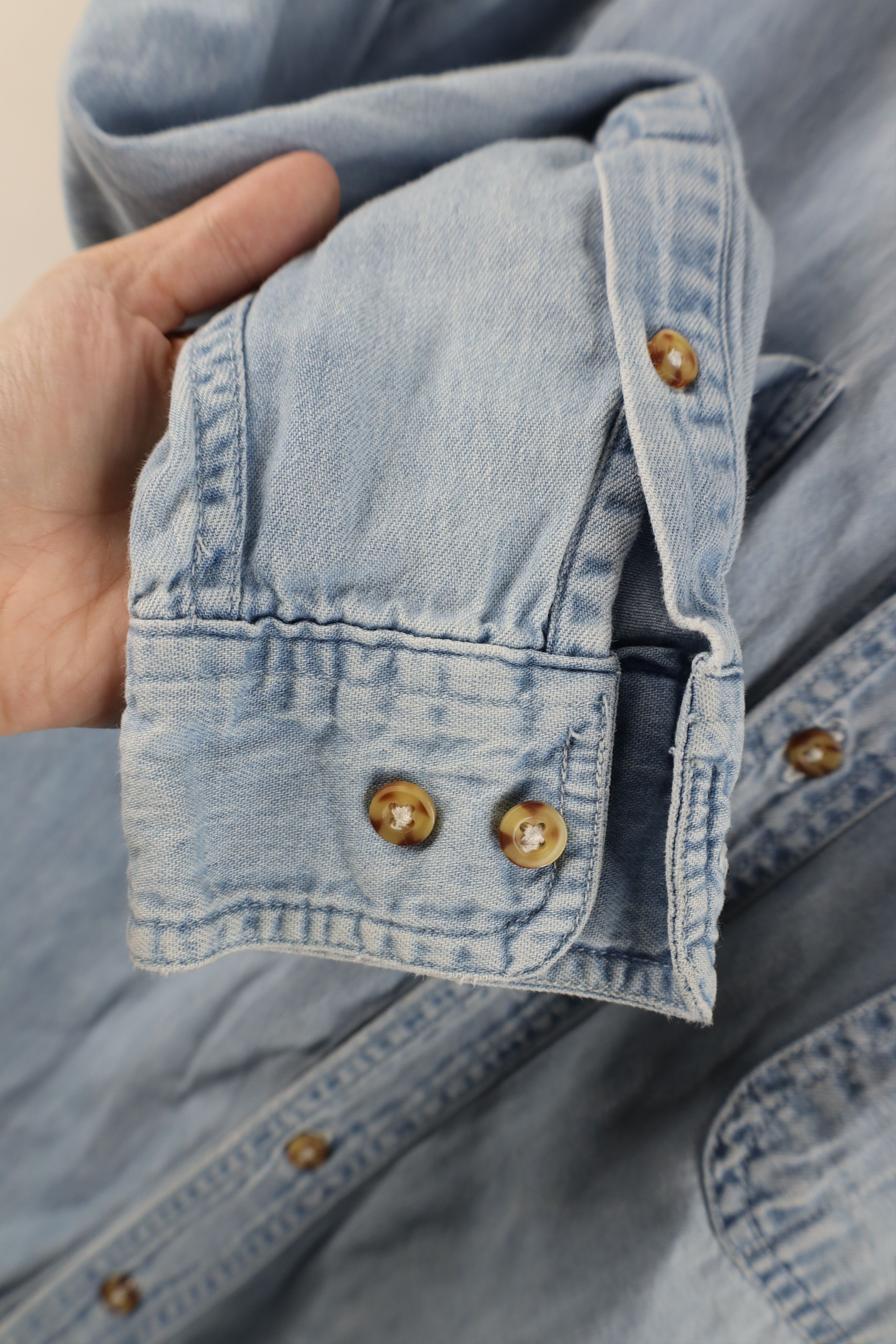 Vintage Vintage 90s Streetwear Denim Jean Collared Button Down Shirt Size US S / EU 44-46 / 1 - 5 Thumbnail