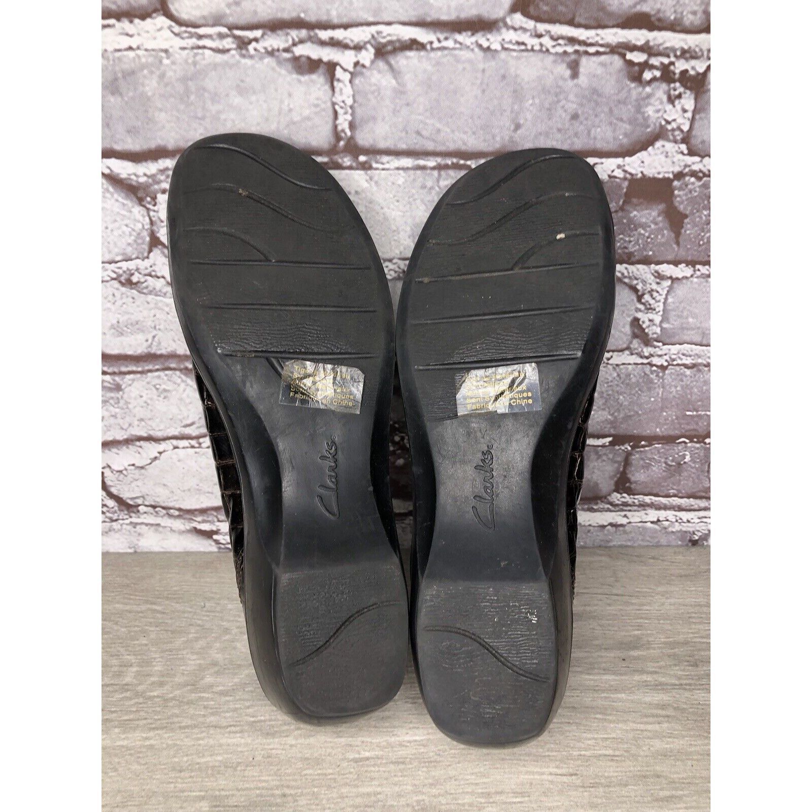 Clarks Clarks Bendables Brown Patent Leather Croc Embossed Clogs Wo Size US 12 / IT 42 - 8 Thumbnail