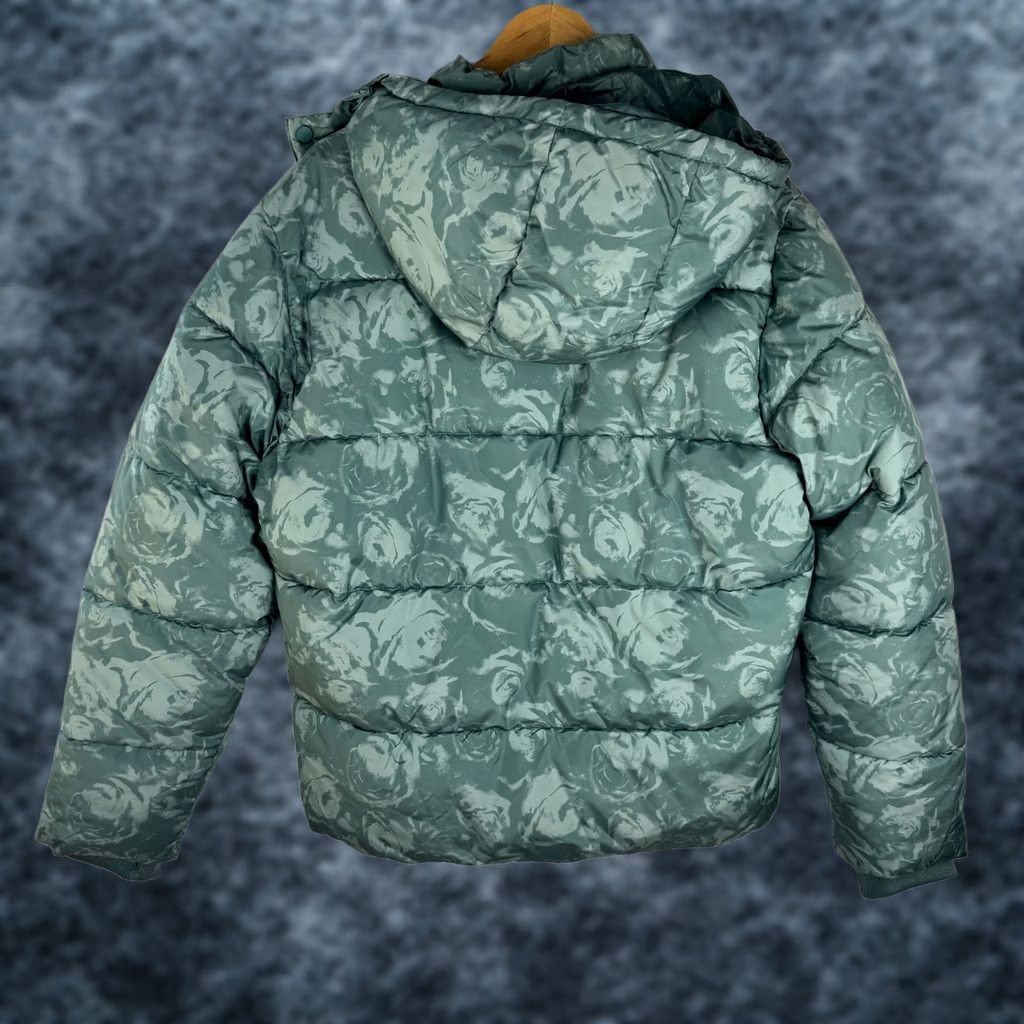 Vintage Mode of One Puffer Jacket Hooded Medium Seedling Green Floral Rose Camo Mens Size US M / EU 48-50 / 2 - 1 Thumbnail
