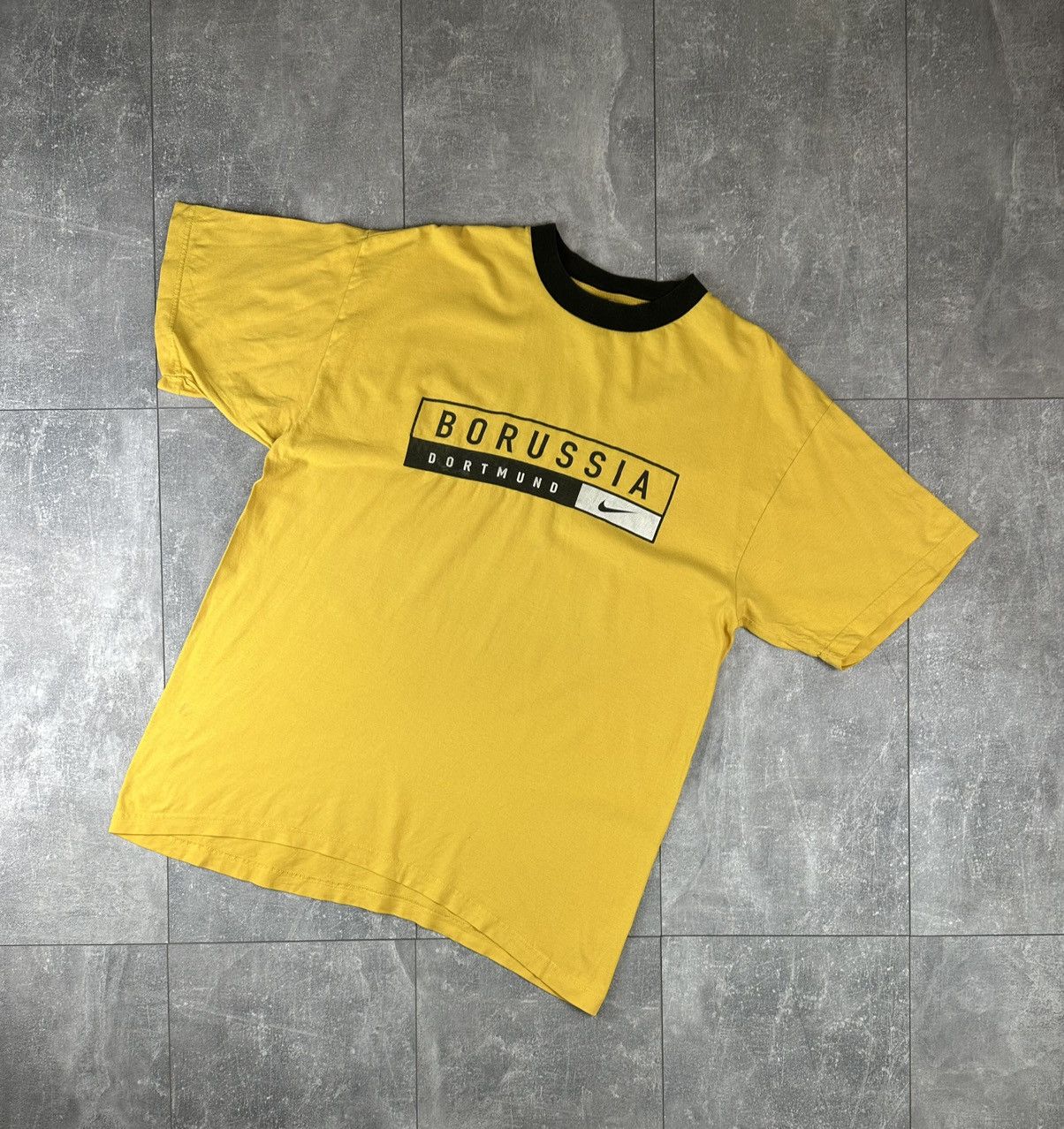 Nike Nike Borrusia Dortmund 90S Cotton Soccer Football T-Shirt Size US L / EU 52-54 / 3 - 1 Thumbnail