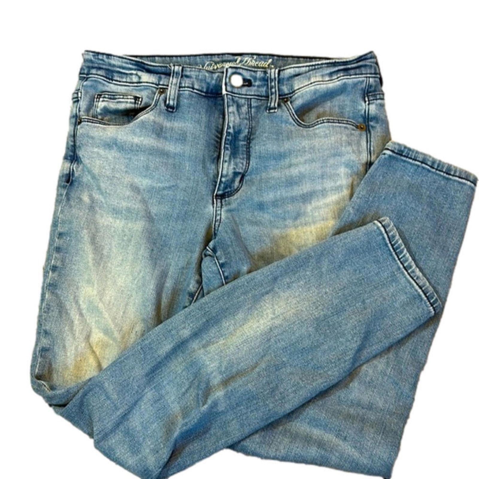 Designer Universal Thread Women's Light Wash Jeans Size 30" / US 8 / IT 44 - 1 Thumbnail
