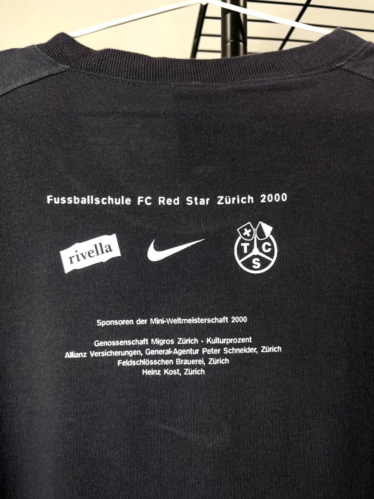 Nike Vintage Nike Center Logo Zurich Football Club T Shirt Size US XL / EU 56 / 4 - 7 Thumbnail
