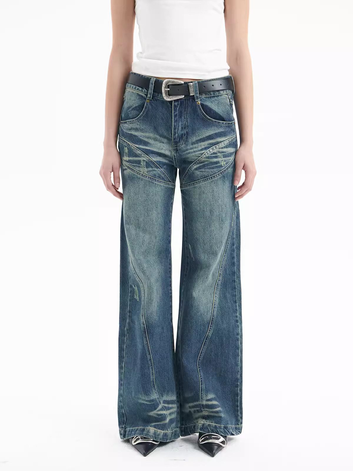 image of Vintage Jeans And Street-Level Straight-Leg Pants in Blue, Women's (Size 31)