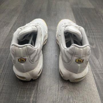 Nike NIKE • Air Max Plus "2018 Triple White" (13M) Size US 13 / EU 46 - 7 Thumbnail