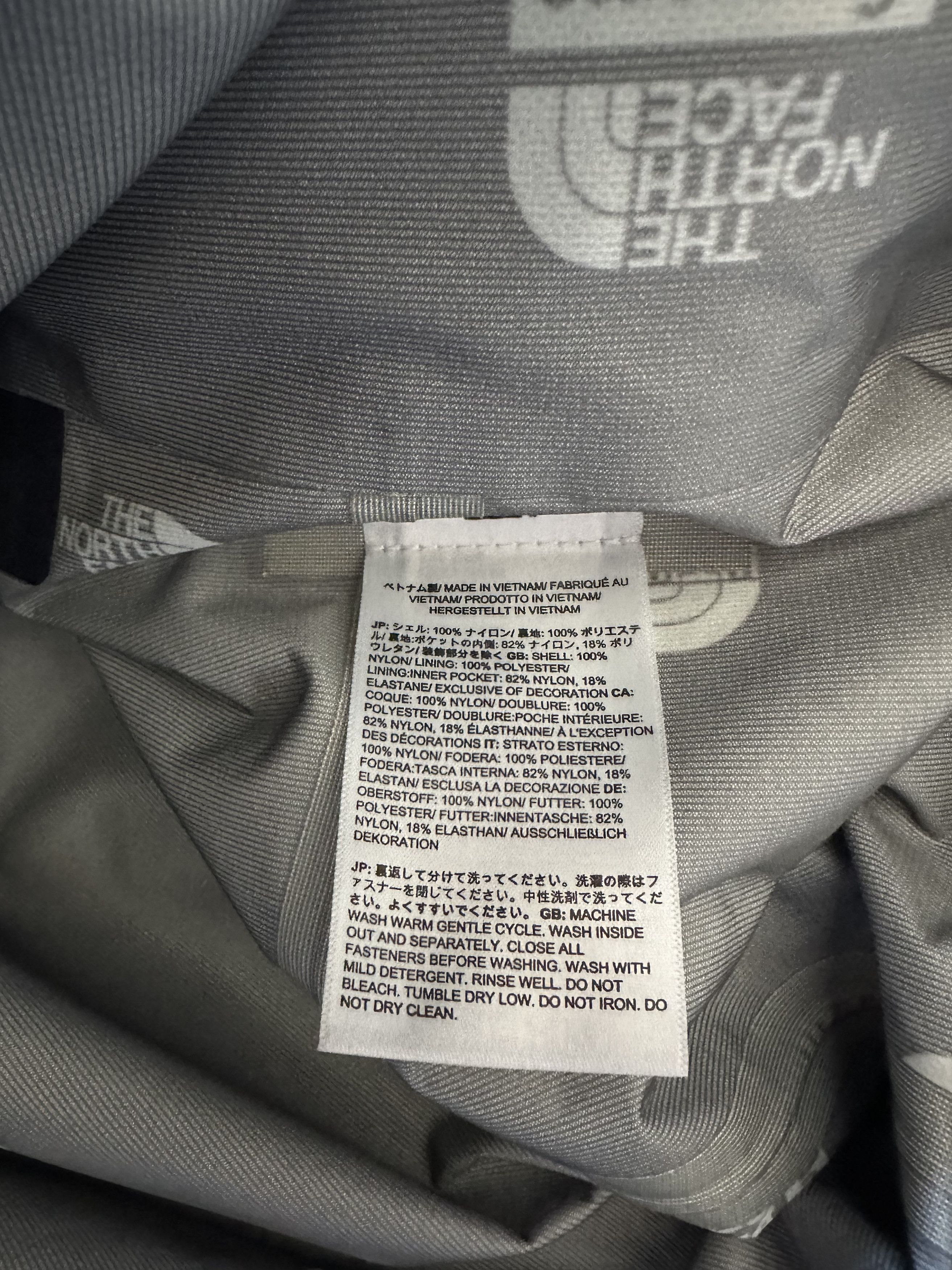 Supreme × The North Face Supreme The North Face Taped Seam Shell Jacket Size US L / EU 52-54 / 3 - 5 Thumbnail