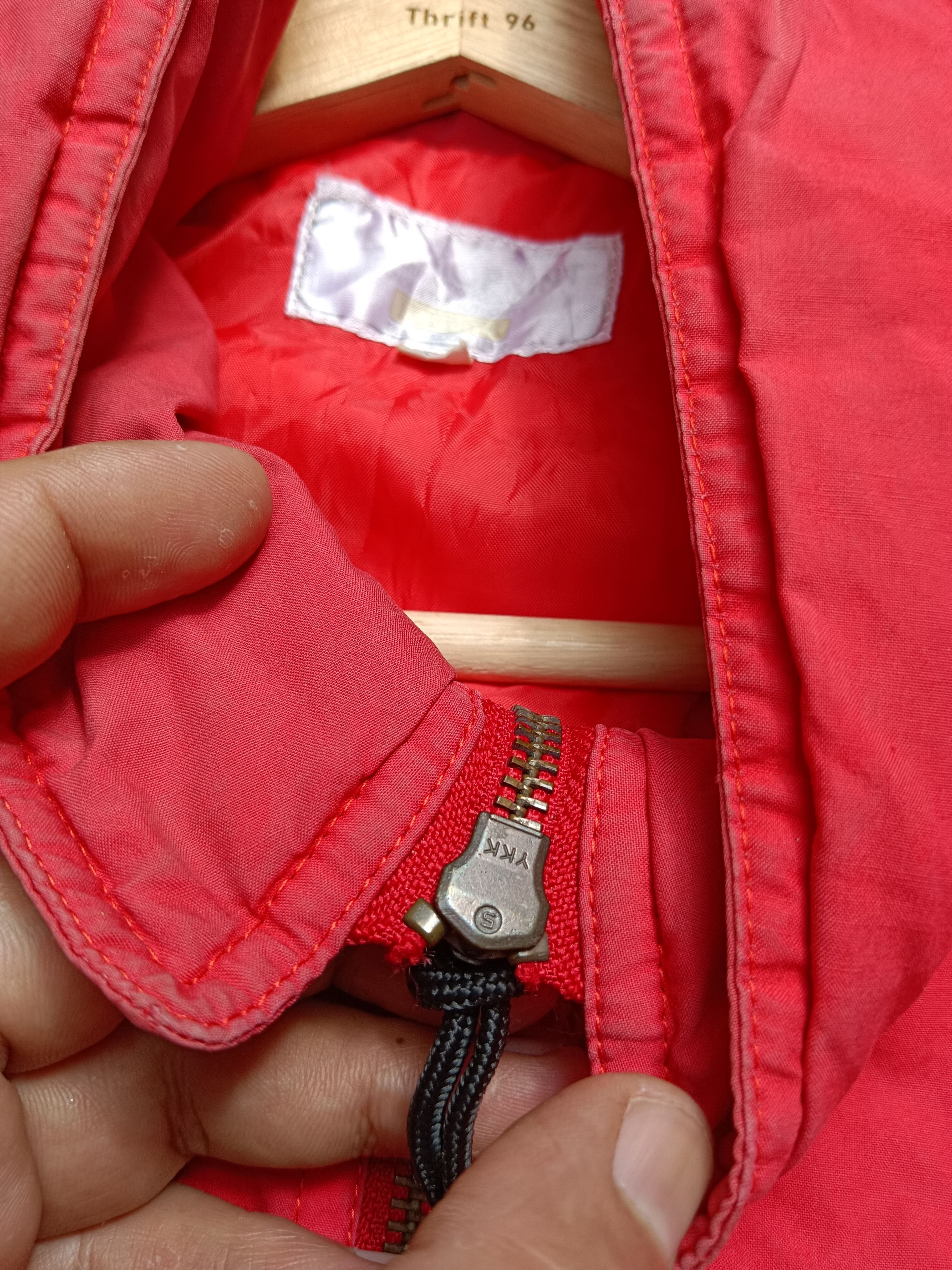 Ferrari 🔥 VINTAGE FERRARI 🐎JACKET 🔥 sun feded 🔥 VERY RARE 🔥 Size US L / EU 52-54 / 3 - 10 Thumbnail