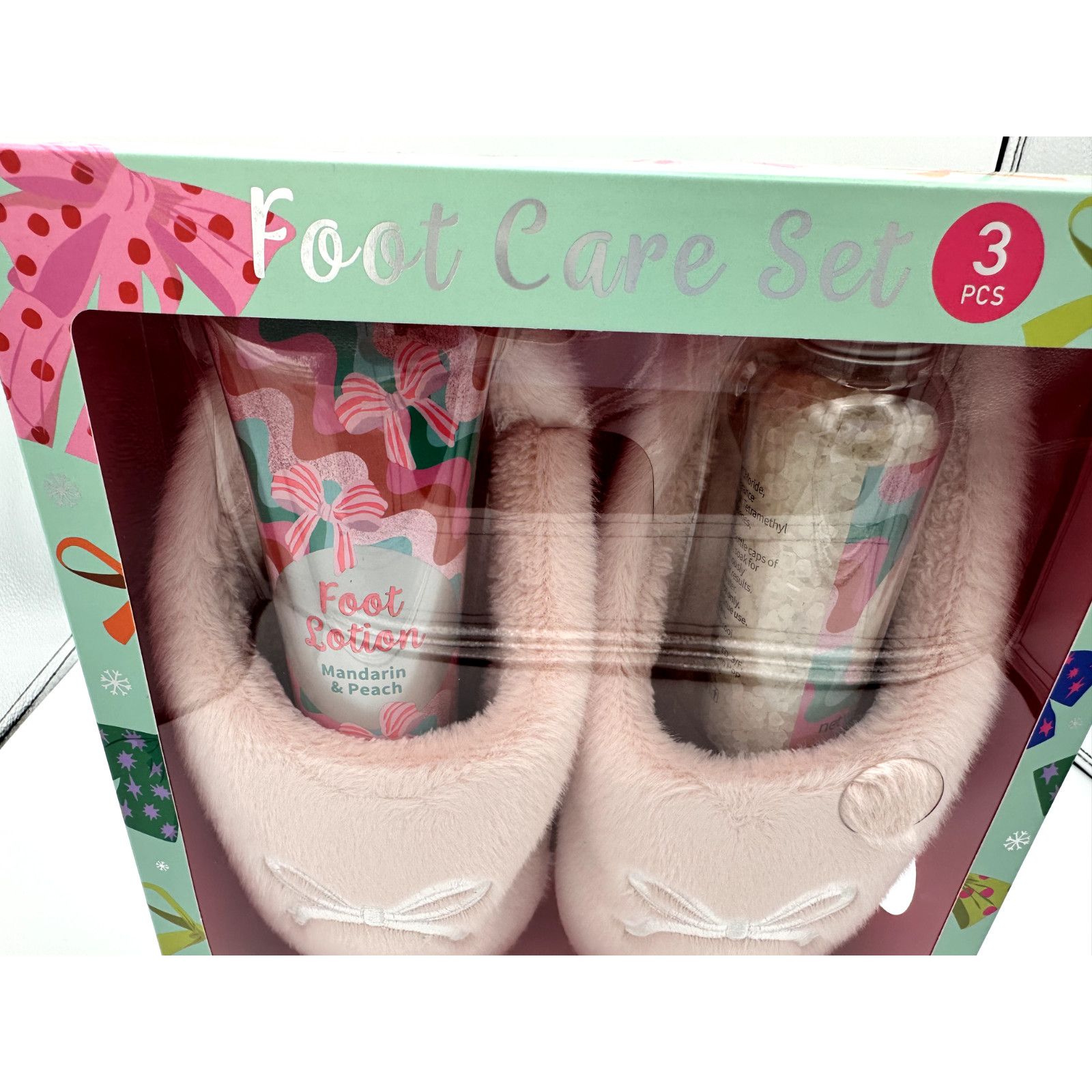 Other Foot Care Set 3pc-Mandarin Peach Lotion, Mineral & Slippers Size US 10 / IT 40 - 5 Thumbnail
