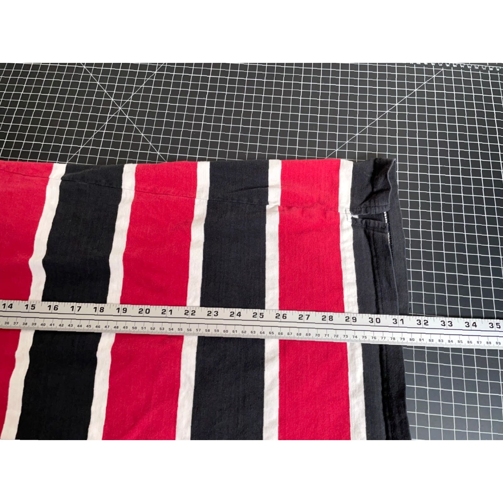 Vintage VINTAGE Drunknmunky Rugby Polo Shirt Long Sleeve Men XL Red Black Striped 90s Retro Cotton-Poly blend Embroidered Collar Polo Shirt Mens Size US XL / EU 56 / 4 - 6 Thumbnail