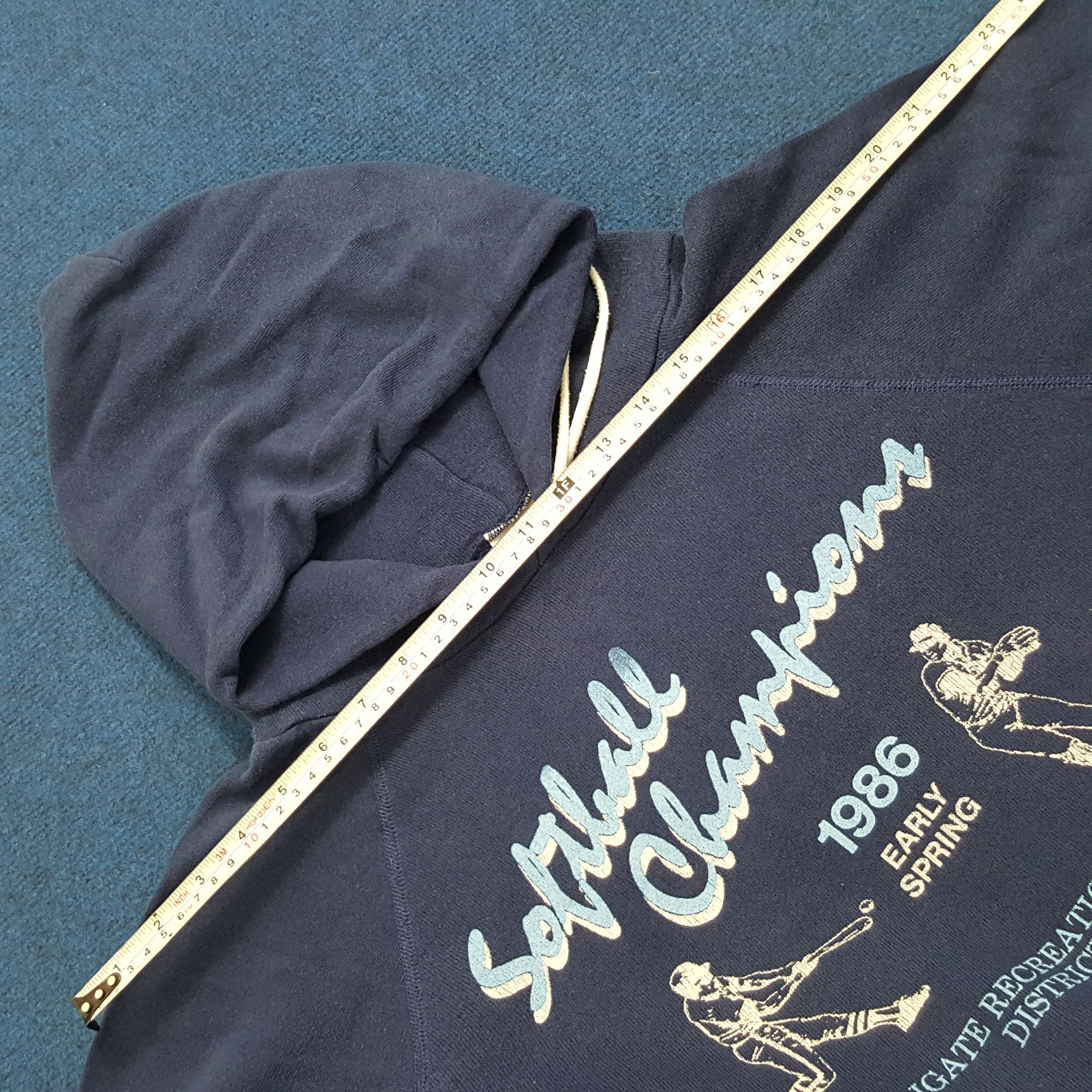 Champion × Vintage Vintage Softball Champion Sweatshirt Sports Hoodies Size US L / EU 52-54 / 3 - 9 Thumbnail