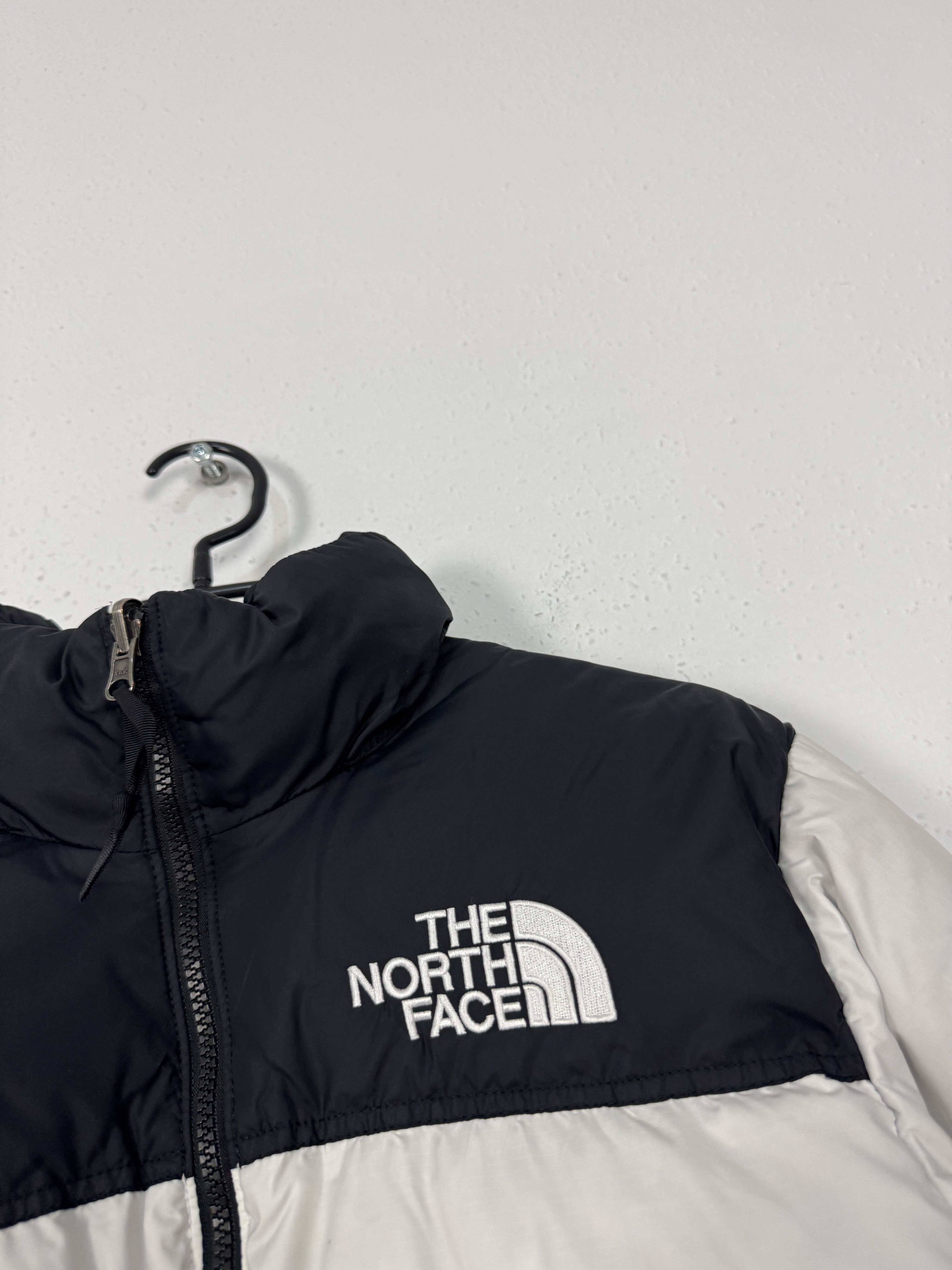 The North Face The North Face Nuptse 700 down puffer jacket XS Size US XS / EU 42 / 0 - 2 Thumbnail