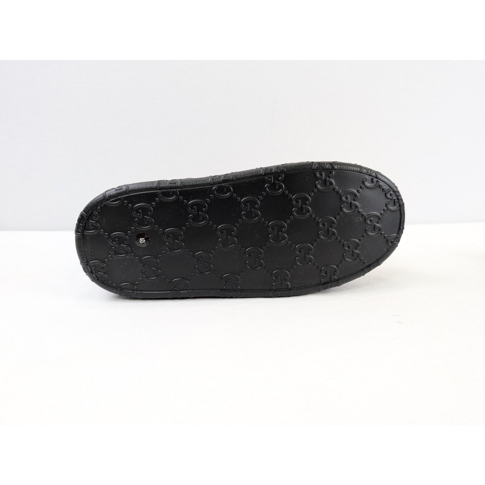 Gucci o1rshd1 Ankle Suede Boots in black with wool lining Size US 10 / IT 40 - 9 Thumbnail