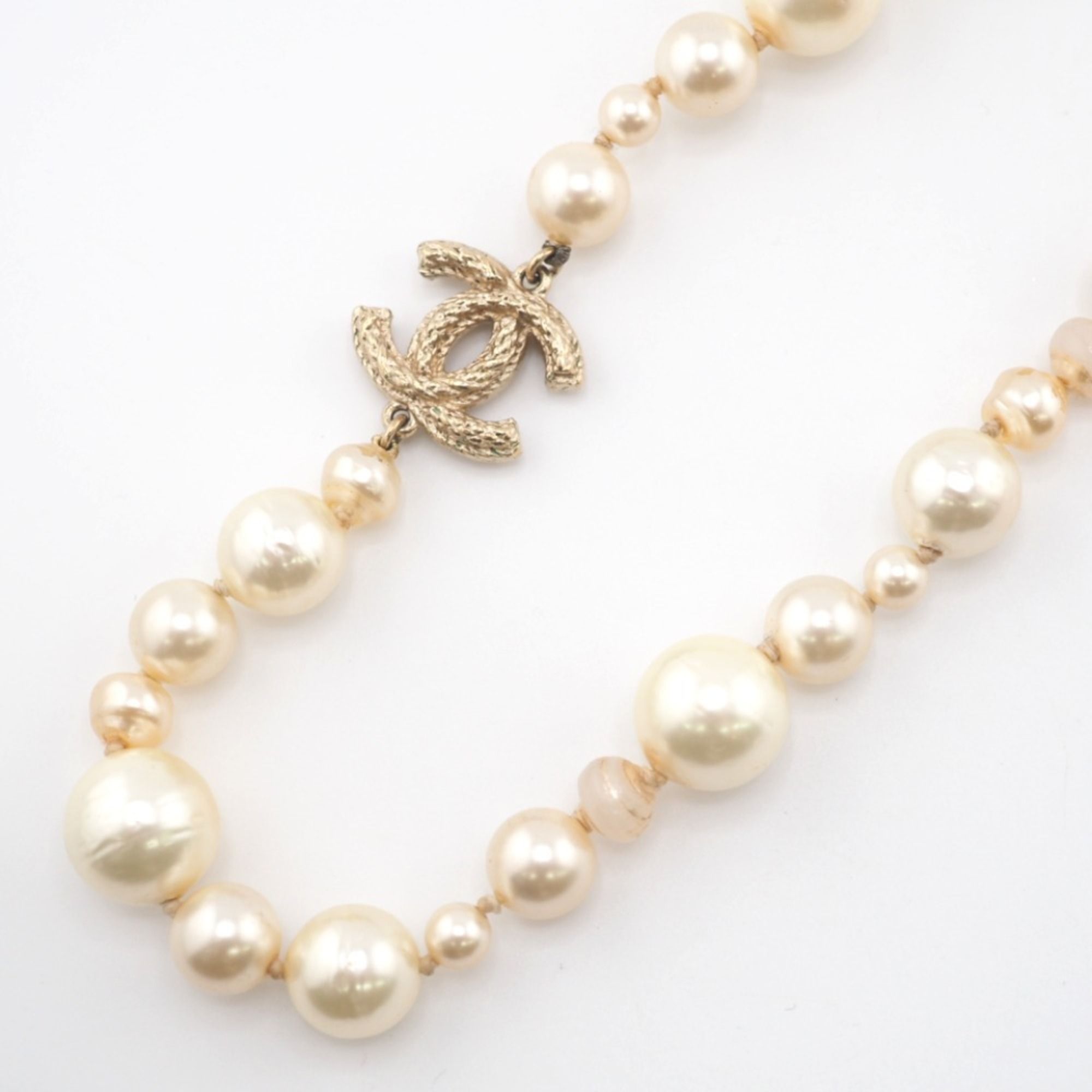 Chanel Fake Pearl Coco Mark Cc Logo Necklace Pendant A12A Gold Second Hand