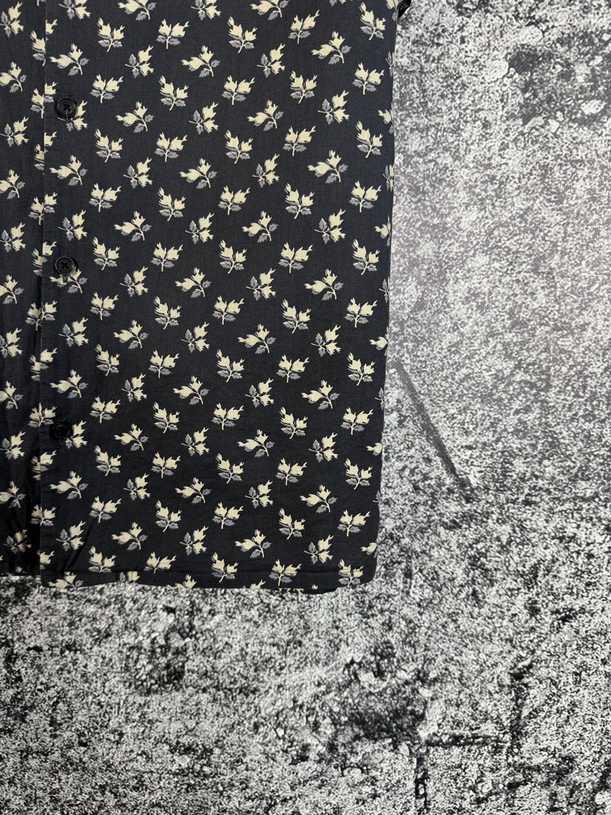 Allsaints Allsaints Lucerne SS Shirt Maple Leaf Print Button Up Size S Size US S / EU 44-46 / 1 - 5 Thumbnail