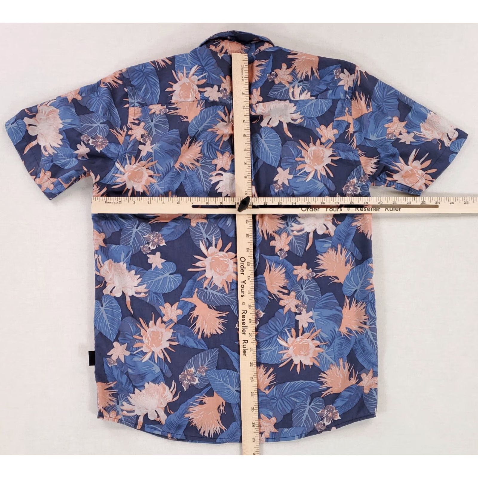 Patagonia Patagonia Camp Shirt Blue Pink Floral Short Sleeve Mens S Hawaiian Button-Up Shirt Size US S / EU 44-46 / 1 - 5 Thumbnail