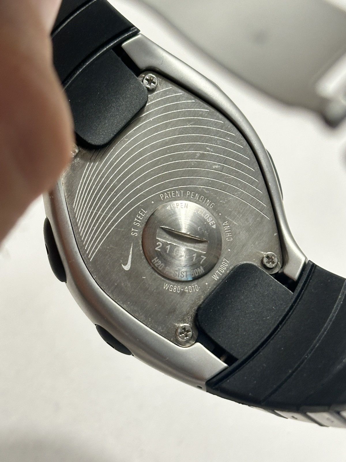 Nike × Vintage NIKE TRIAX STAINLESS STEEL QUARTZ WATCH, WG80-4010 Size 32 - 9 Thumbnail