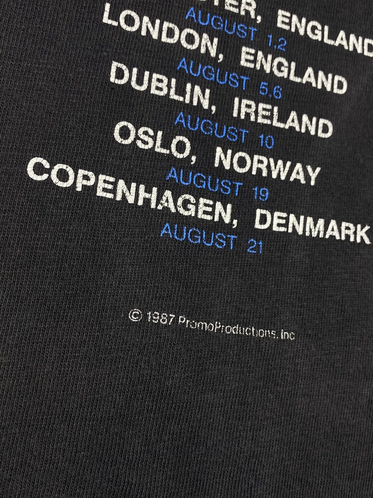 Band Tees × Pink Floyd × Vintage Vintage 1987 Pink Floyd Europe Tour Single Stitch T-Shirt Size US L / EU 52-54 / 3 - 17 Thumbnail