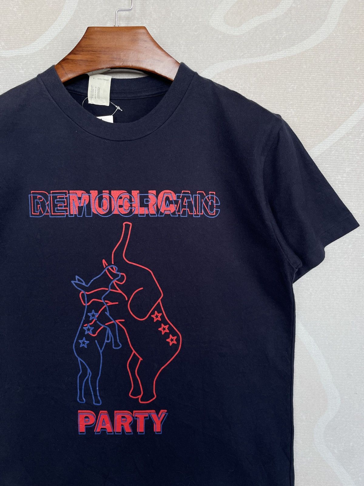 N.Hoolywood N Hoolywood Republican Democratic Party Size US M / EU 48-50 / 2 - 3 Thumbnail
