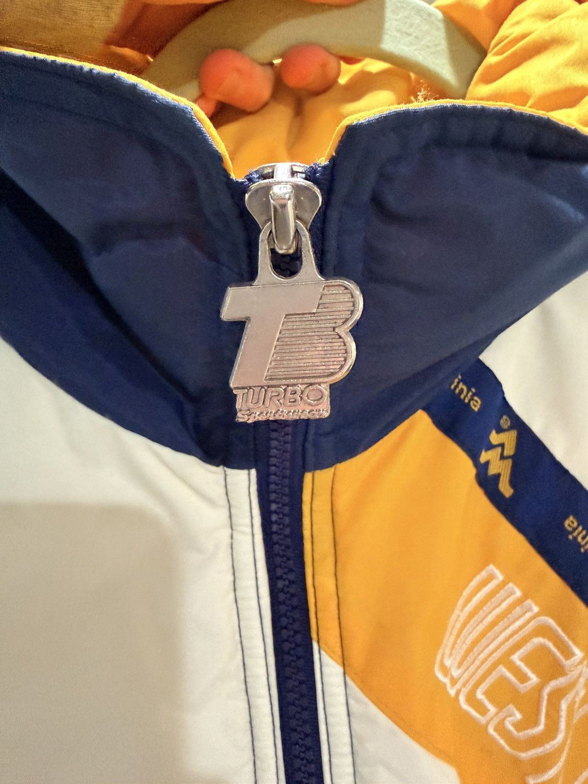 Other Vintage 80s West Virginia Mountaineers Puffer Jacket WVU Size US L / EU 52-54 / 3 - 6 Thumbnail