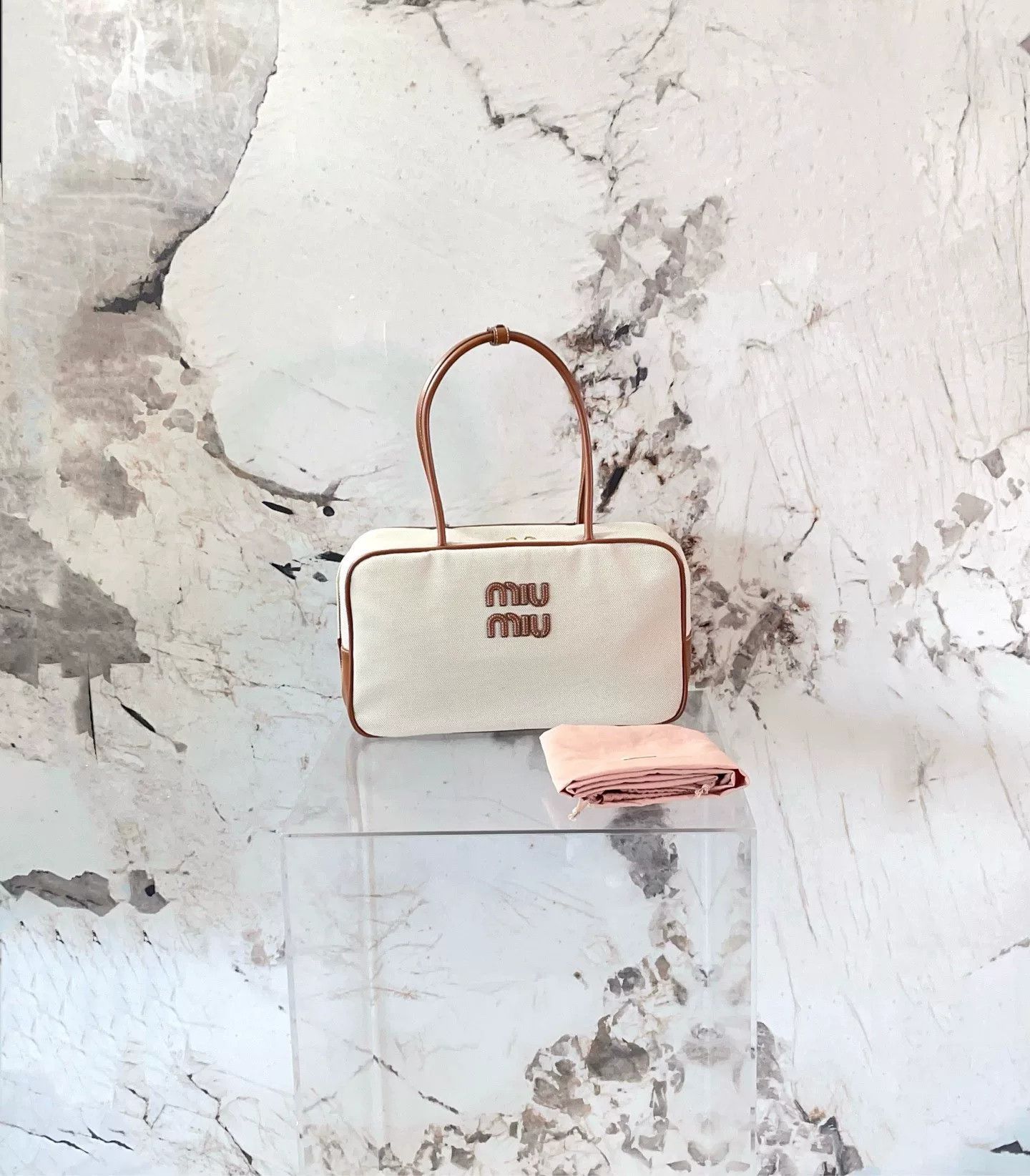Miu Miu Pre-loved Bag Very good condition Size ONE SIZE - 1 Thumbnail
