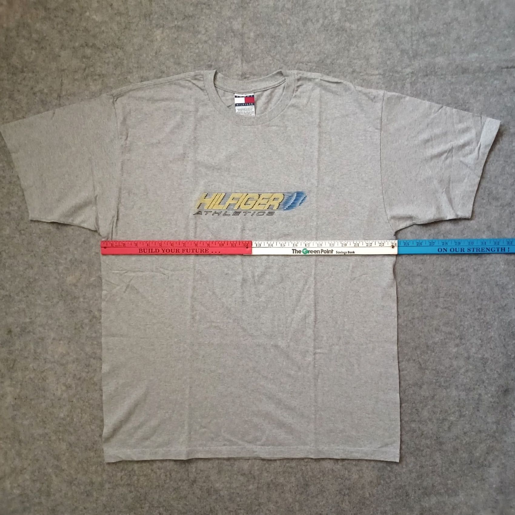 Tommy Hilfiger VINTAGE Tommy Hilfiger T Shirt Large Gray Athletic Logo Graphic Short Sleeve Retro Mens Size US L / EU 52-54 / 3 - 4 Thumbnail
