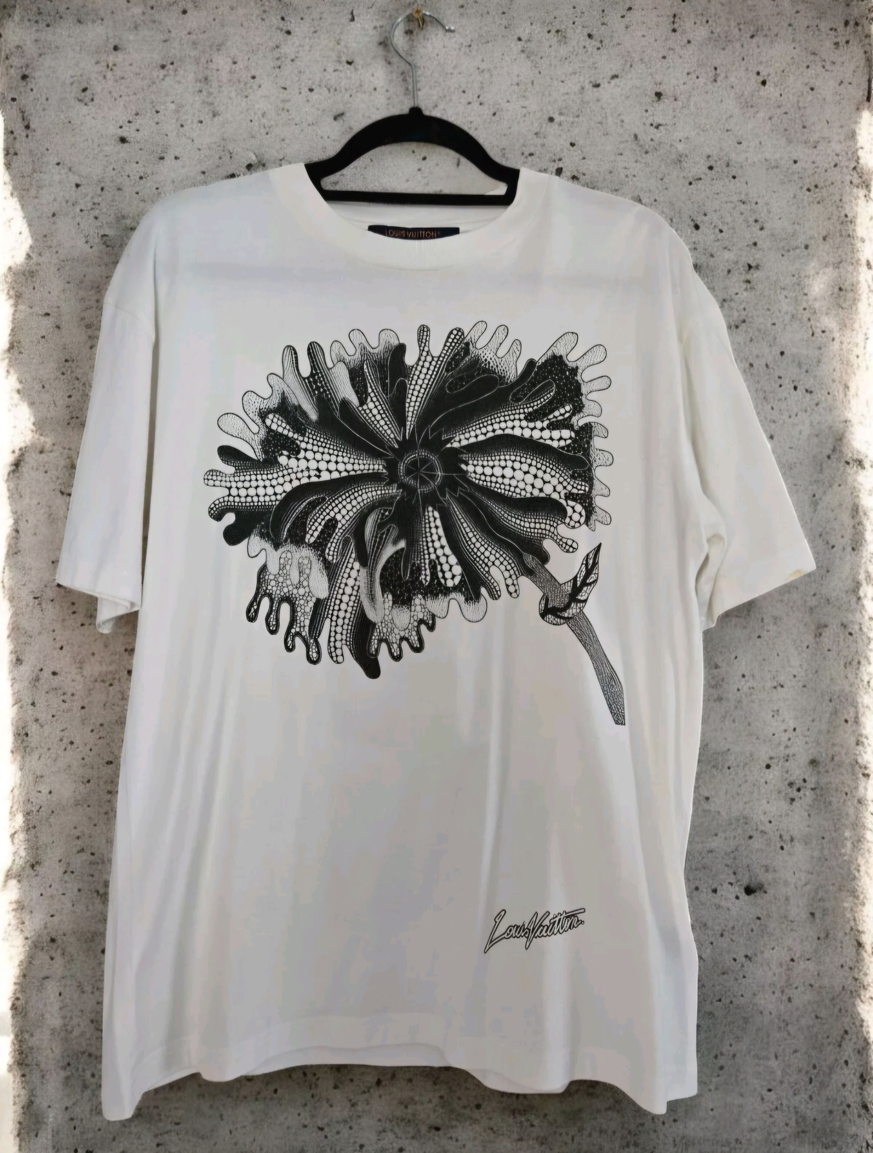 Louis Vuitton Louis Vuitton Psychedelic Flower T-Shirt Size US S / EU 44-46 / 1 - 1 Thumbnail