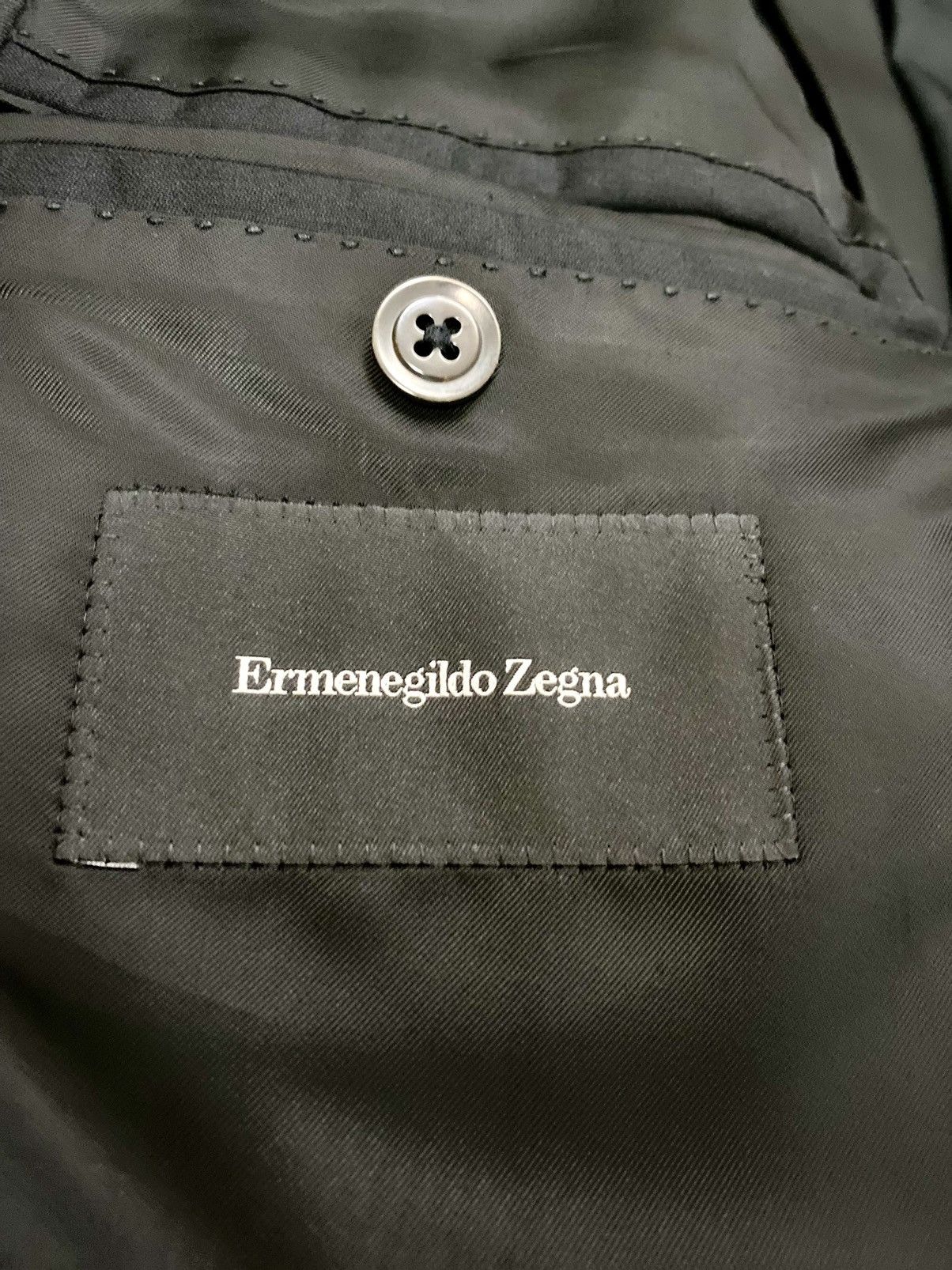 Ermenegildo Zegna Ermenegildo Zegna Black Peak Lapel 2-Btn Milano Fit Tux 52S Size 42S - 2 Thumbnail