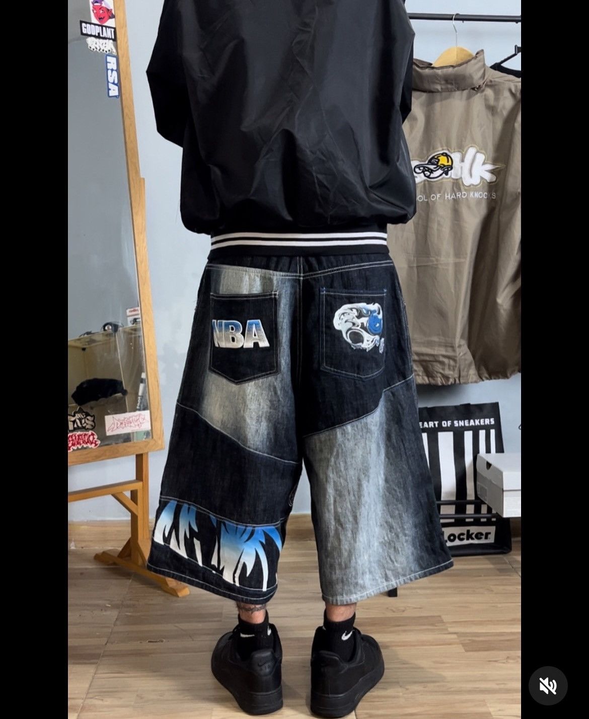 Japanese Brand × NBA × Vintage 00’S JORTS PANTS NBA UNK DALLAS MAVERICKS Size US 32 / EU 48 - 4 Thumbnail