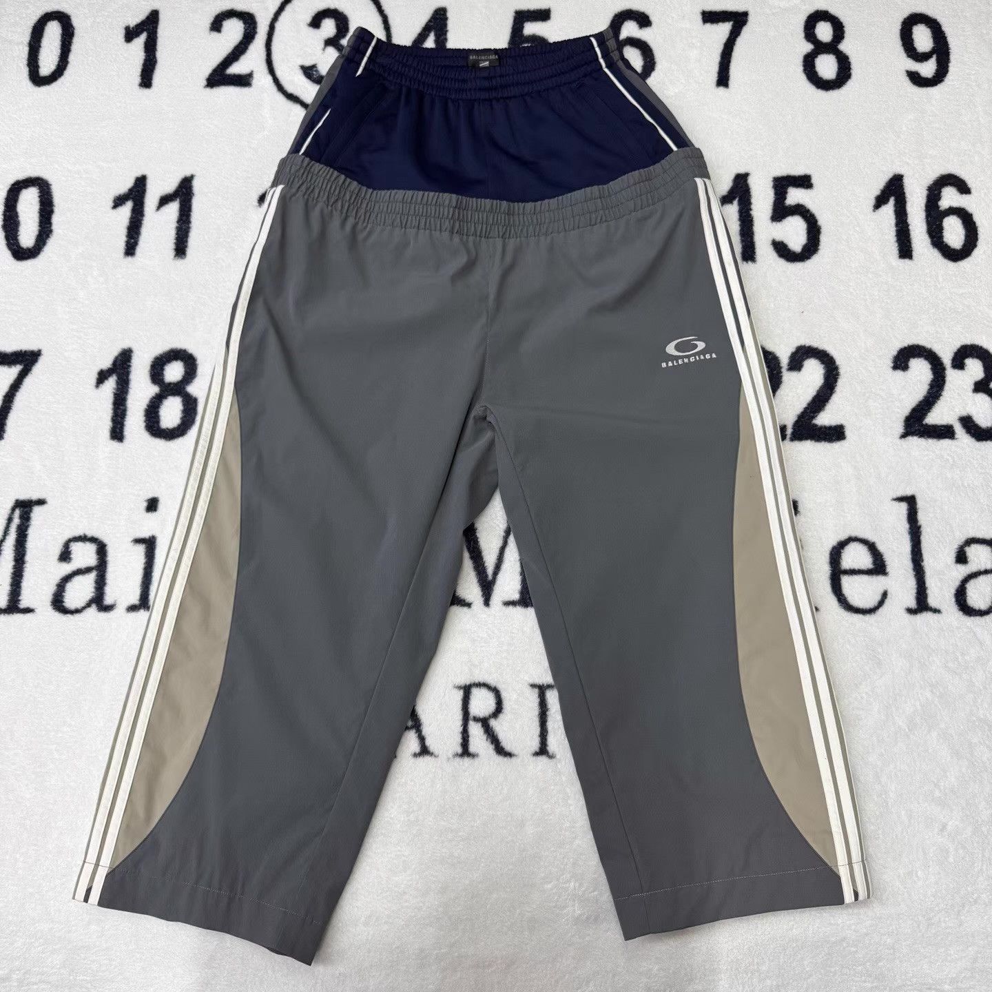Balenciaga Balenciaga Double Waist Panel Pants Q10 Size US 30 / EU 46 - 1 Thumbnail
