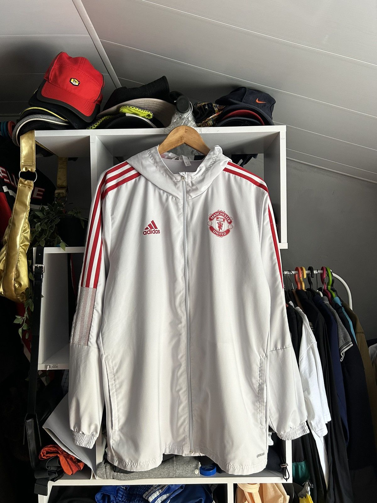 Adidas MANCHESTER UNITED 2021/2022 Adidas TRAINING FOOTBALL JACKET Size US L / EU 52-54 / 3 - 1 Thumbnail