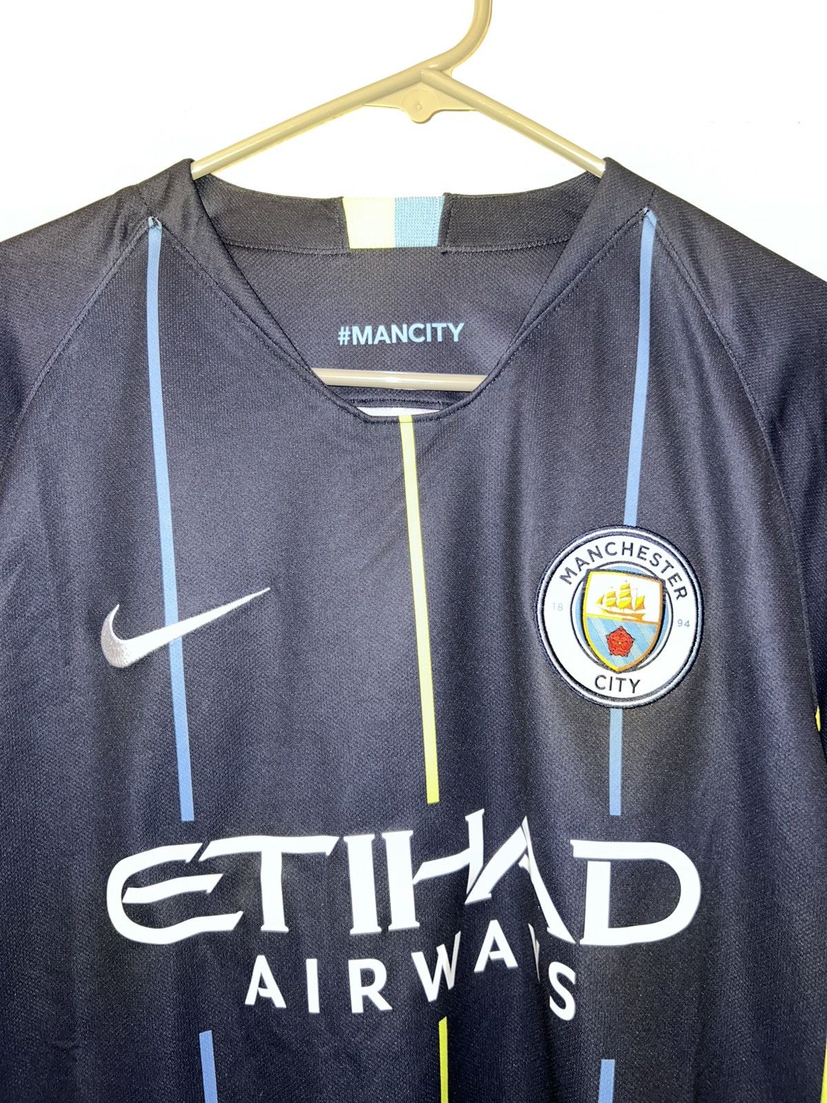Nike Nike Manchester City Jersey Size US M / EU 48-50 / 2 - 2 Thumbnail
