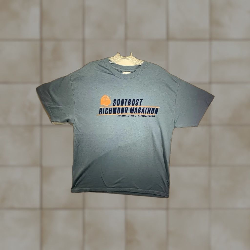 Hanes VINTAGE Hanes Richmond Virginia T-Shirt Adult Large 2005 Suntrust Marathon Light Blue Retro 80s 90s Men's Size US L / EU 52-54 / 3 - 1 Thumbnail