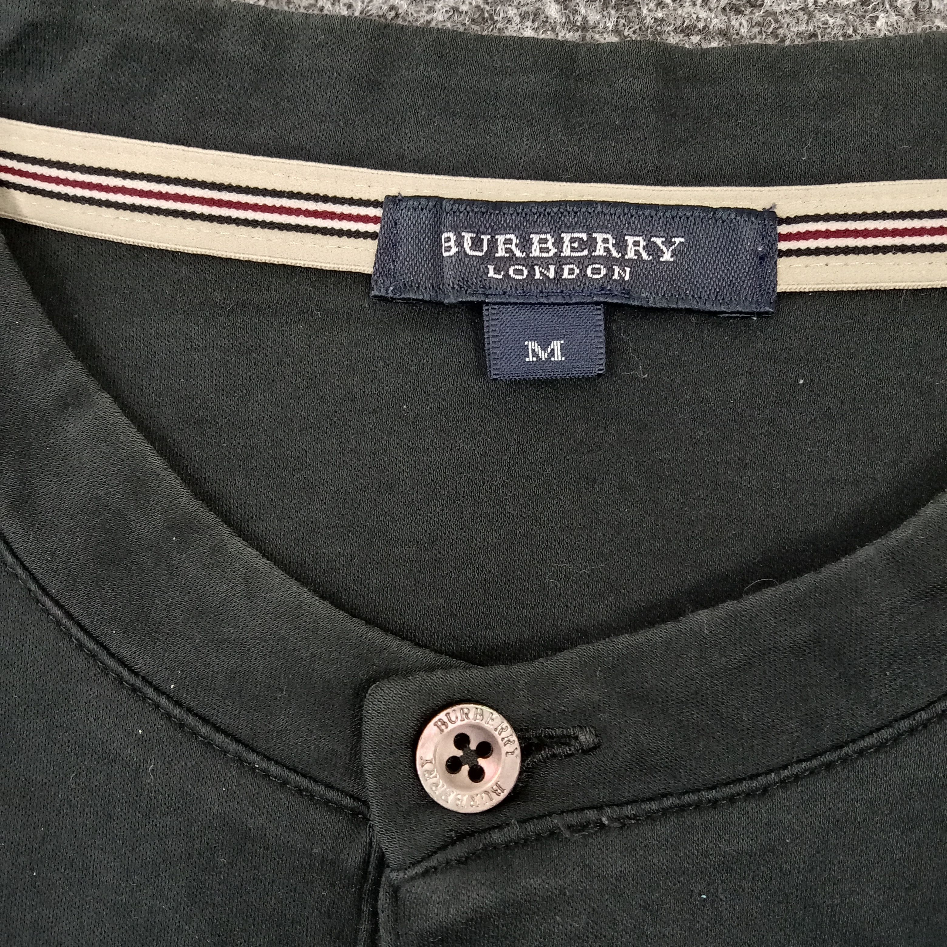 Burberry × Vintage Burberry London Nova Check Tshirt Size US M / EU 48-50 / 2 - 5 Thumbnail