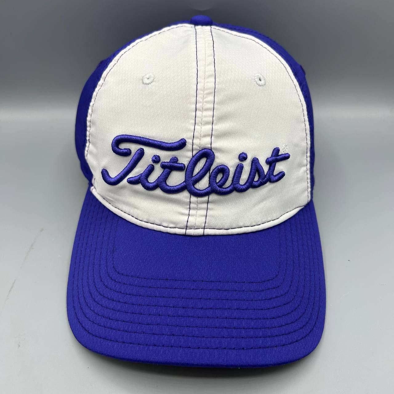 Titleist Titleist Golf Hat Men White Blue Embroidered Strap Back Cap Size ONE SIZE - 1 Thumbnail
