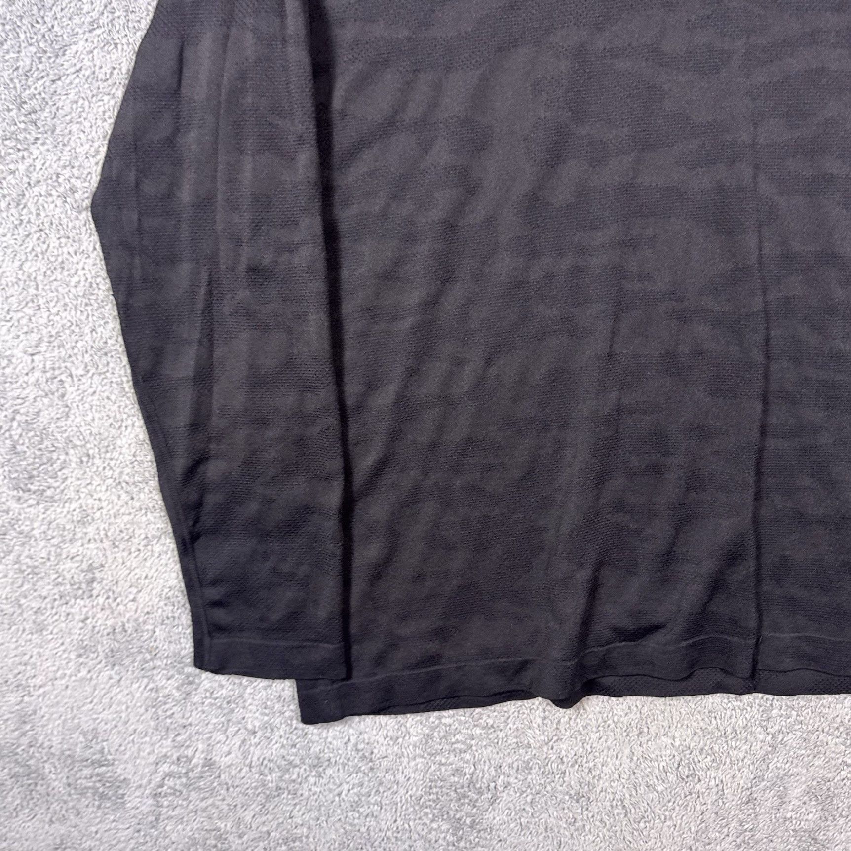 Vintage UNRL Jacket Mens XL Camo Long Sleeve 1/4 Zip Sports Golf Activewear Casual Size US XL / EU 56 / 4 - 2 Thumbnail