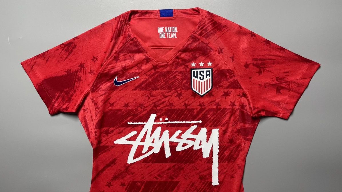 Nike USA NIKE x STUSSY 2019 WOMEN’S WORLD CUP SOCCER AWAY JERSEY Size S / US 4 / IT 40 - 2 Thumbnail