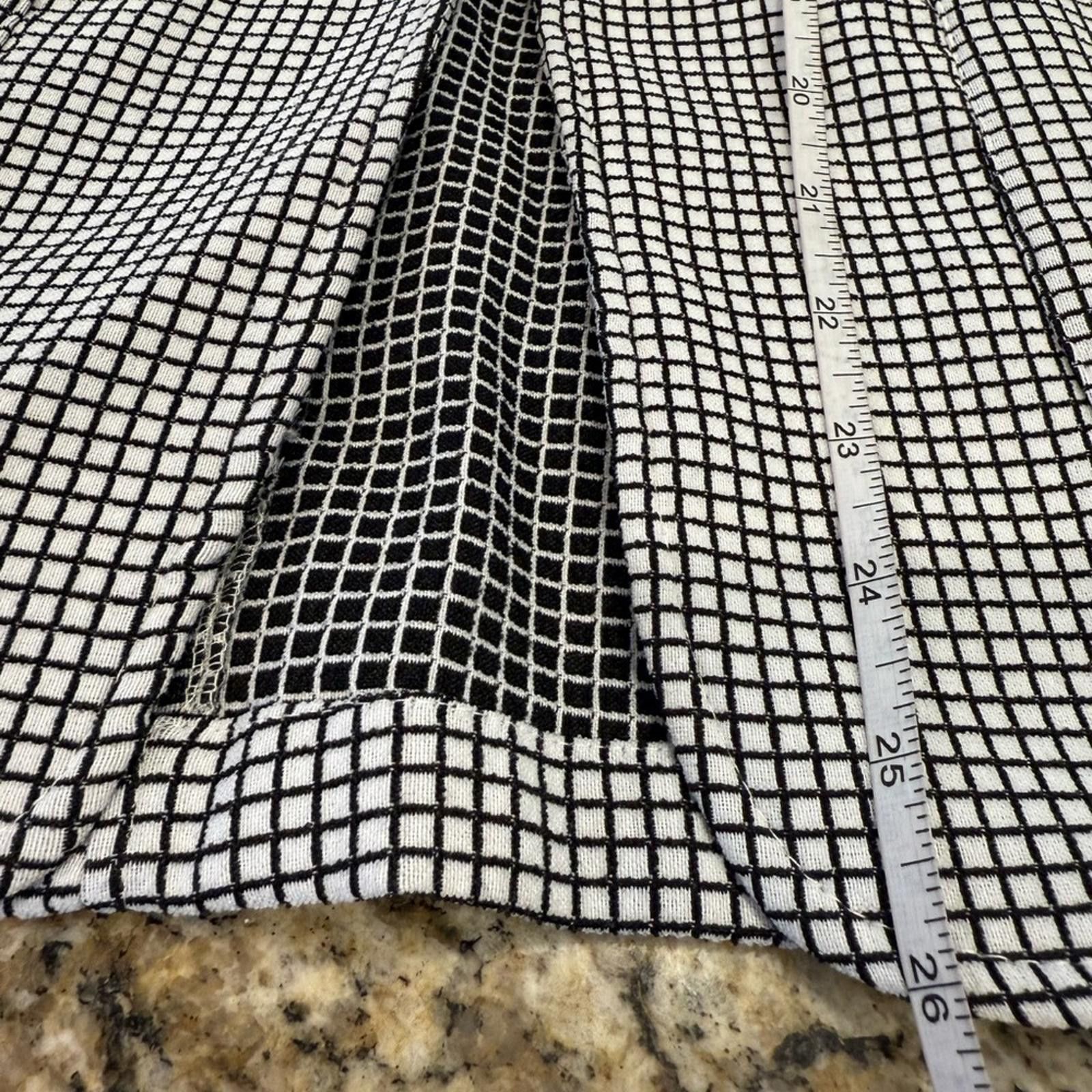 Other Max Studio blazer monochromatic black & white plaid SZ LG Size L / US 10 / IT 46 - 9 Thumbnail