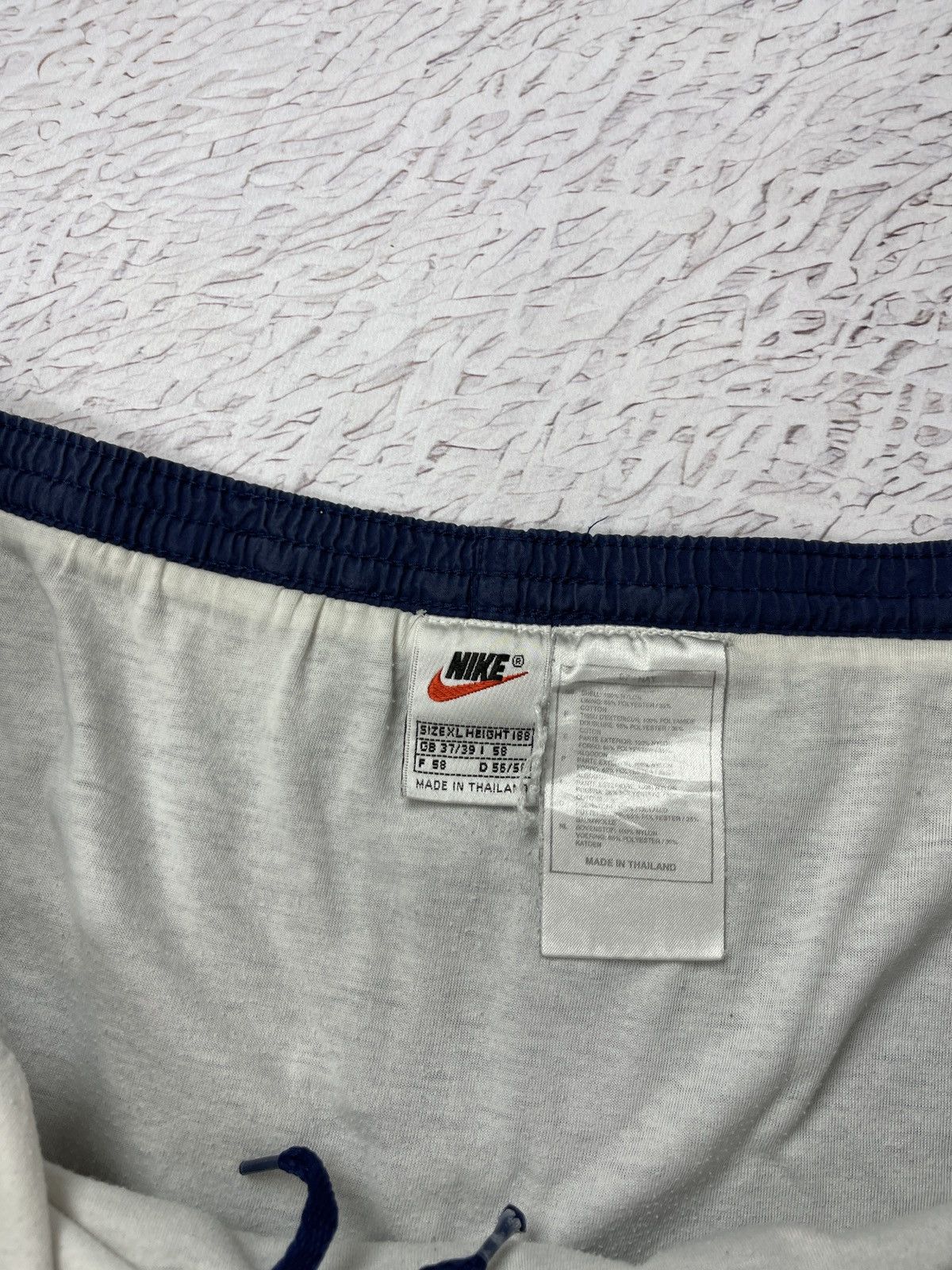Nike Nike vintage 90s blue nylon shorts swoosh size XL Size US 38 / EU 54 - 6 Thumbnail