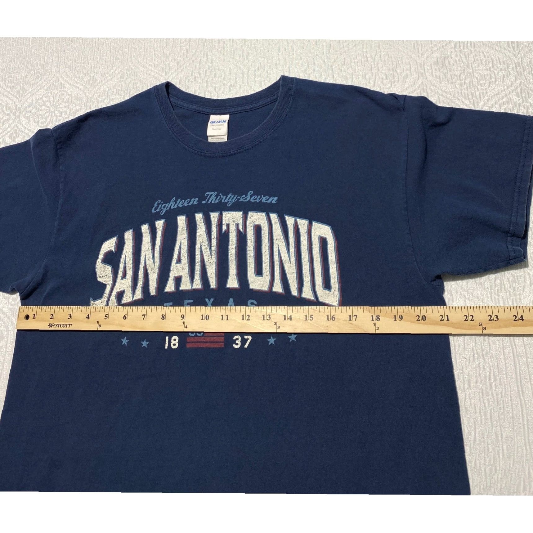 Gildan Gildan Heavy Cotton T Shirt Mens L Navy Blue Graphic San Antonio Texas City Logo Crew Neck Short Sleeve Cotton Jersey Size US L / EU 52-54 / 3 - 7 Thumbnail
