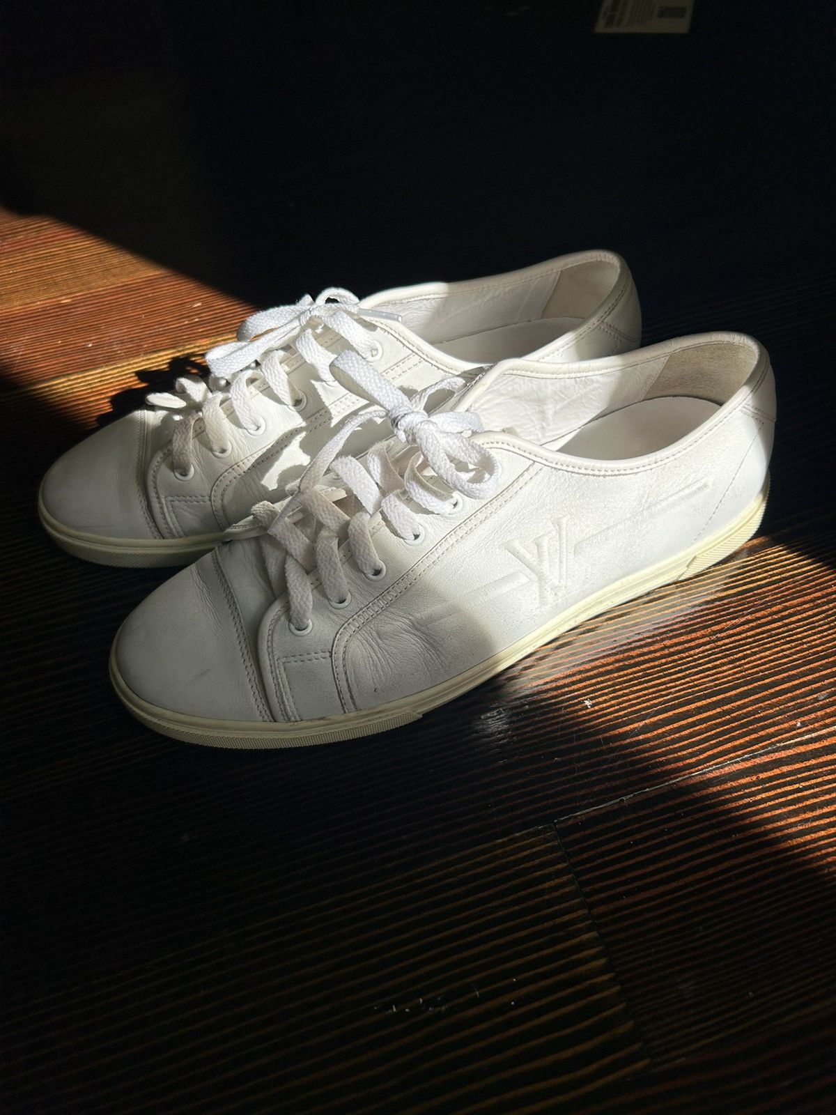 Louis Vuitton Louis Vuitton Vintage Leather Sneakers Size US 9 / EU 42 - 1 Thumbnail