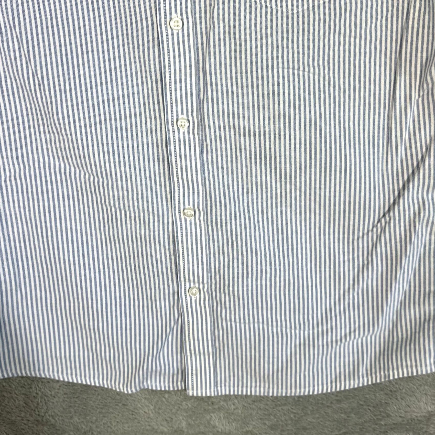 Vintage G.H. Bass & Co Button-Down Shirt Mens Large Blue White Stripe 100% Cotton Short Sleeve Casual Shirt Size US L / EU 52-54 / 3 - 6 Thumbnail