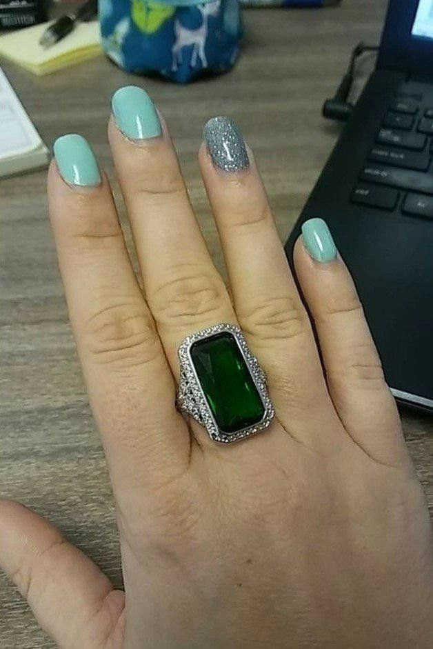 Designer Vintage Emerald Green Cut Retro Hollow Antique Silver Ring Size ONE SIZE - 8 Thumbnail