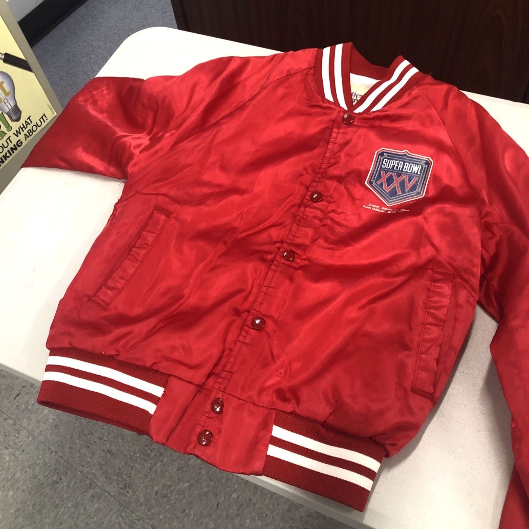 Chalk Line VINTAGE Chalk Line Super Bowl Bomber Jacket Small Red 80s Men's S Snaps Nylon Mid-Length Lined 1991 Chalk Line temporada? Size US S / EU 44-46 / 1 - 7 Thumbnail