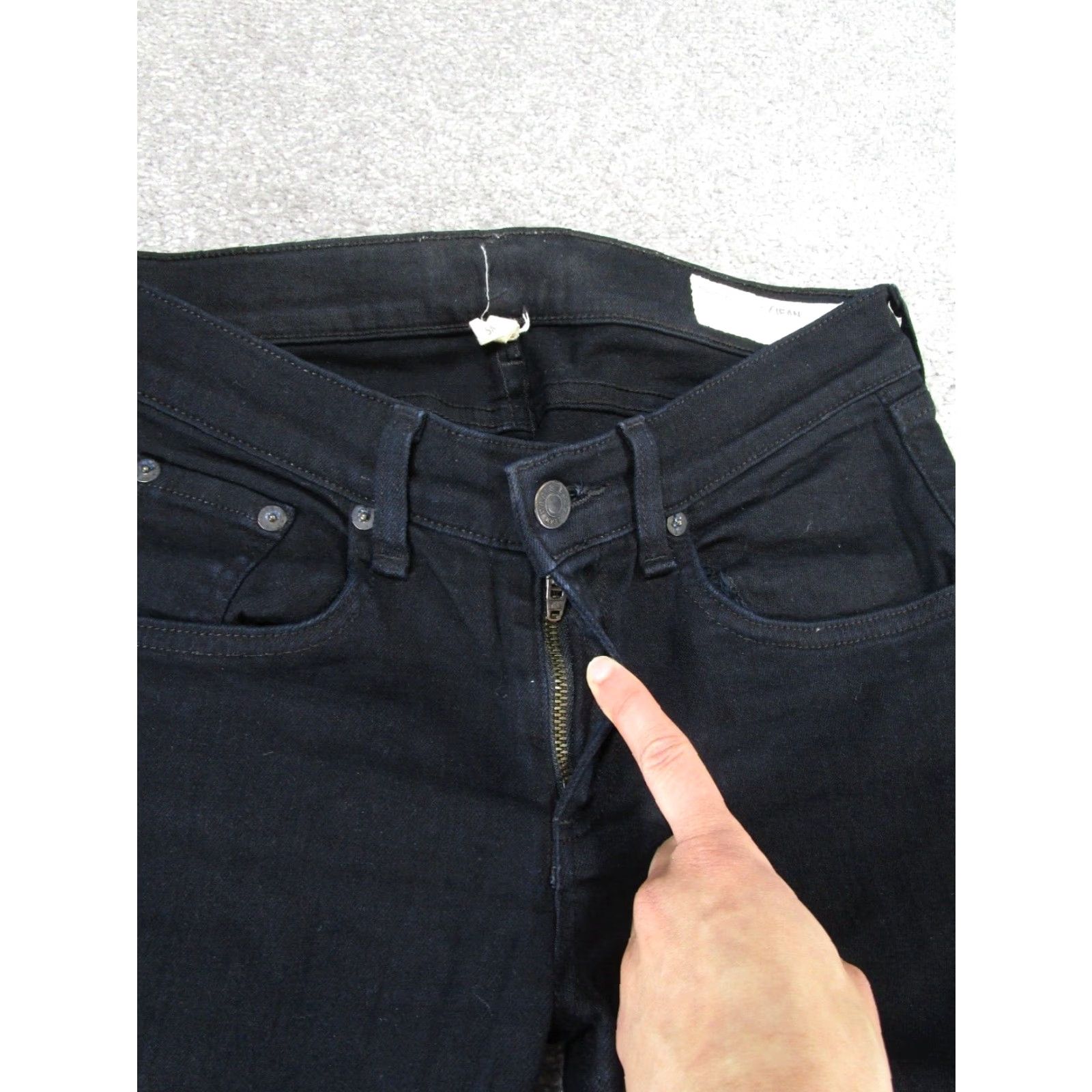 Rag & Bone rag & bone Jeans Womens 25 Black Denim Low Rise Skinny Jeans Womens 25 Black Denim Rag & Bone Skinny Womens Size 42" / US 20 - 4 Thumbnail